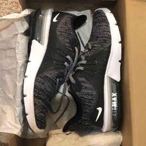 Nike Air Max.  NEVER WORN. NWT. Womens Size 8.